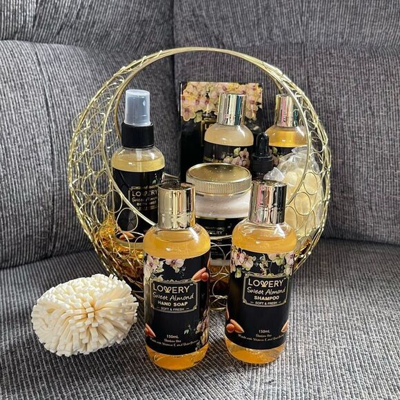 Lovery sweet almond bath gift set bath scrubs soaps and lotion - Picture 7 of 12